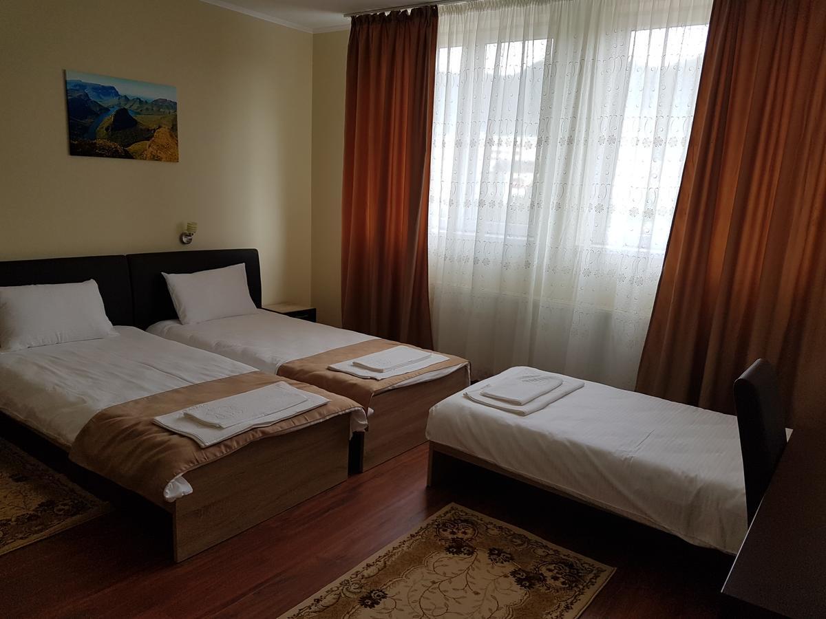 Hotel New Baia Mare Exterior foto